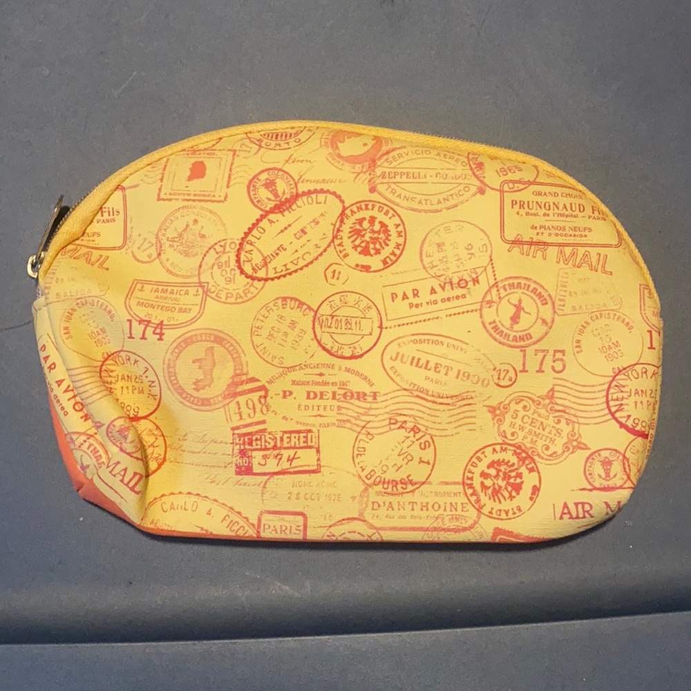Ipsy makeup bag
